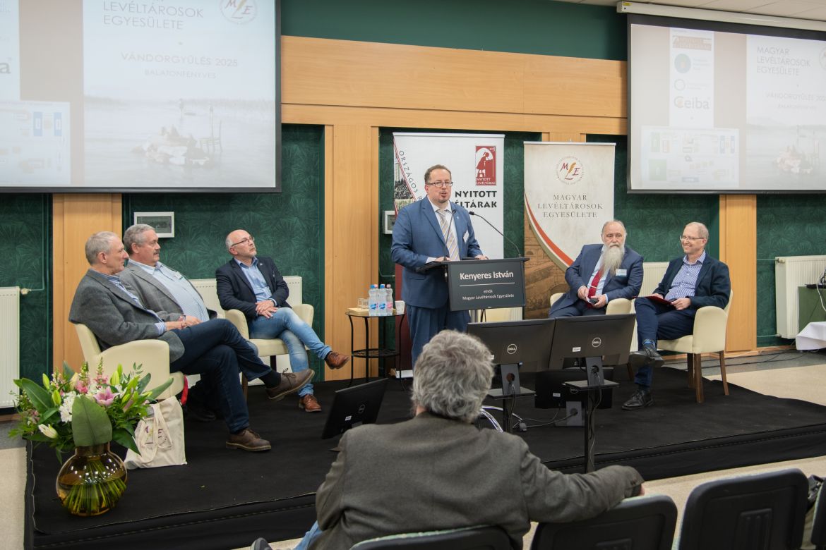 Molnár Antal előadása a Magyar Levéltárosok Egyesülete 2025. évi vándorgyűlésén
