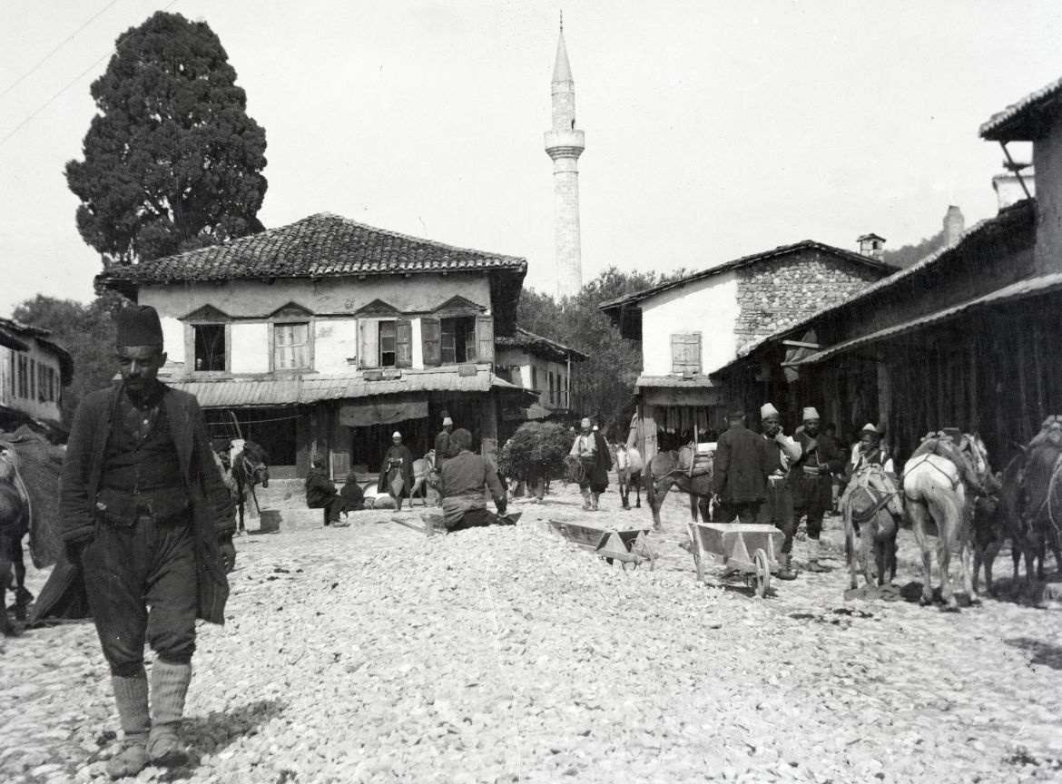 vlora 1913 fortepan krisztbela 254281 tti