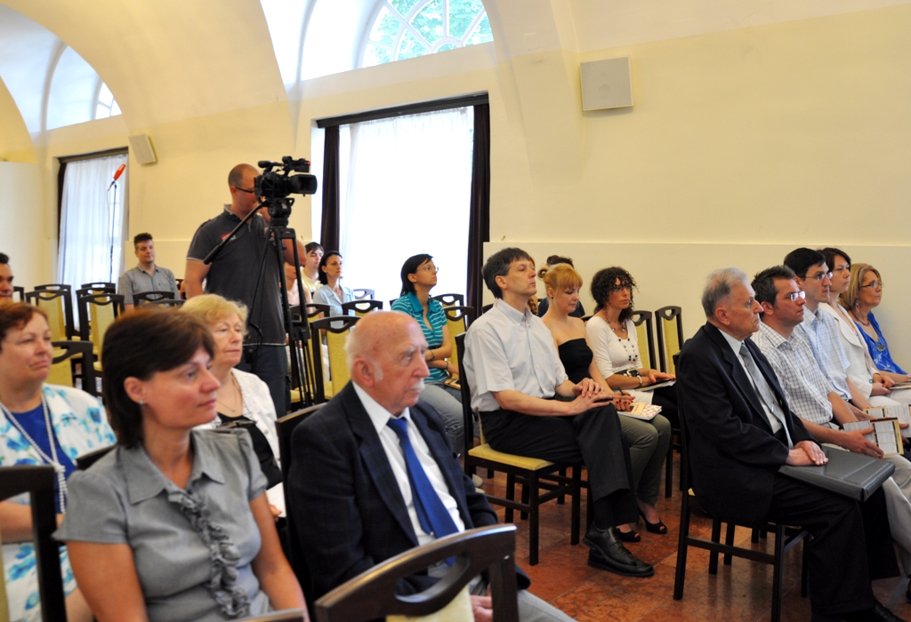 Katona Csaba előadása a Batthyány Lajos újratemetésének évfordulóján rendezett konferencián