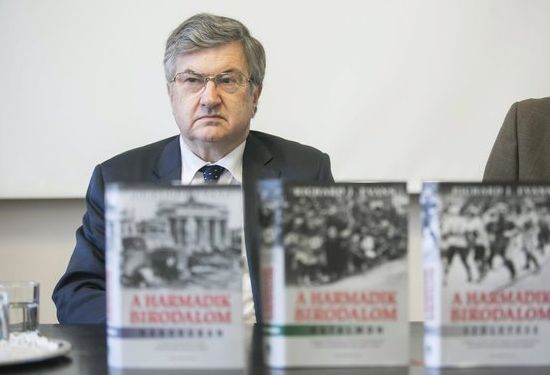 Beszámoló Richard J. Evans előadásáról a Múlt-koron