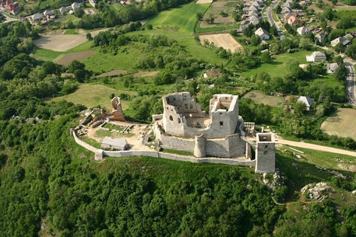 Konferencia a Mezőgazdasági Múzeumban: Várak, kastélyok, erődök Magyarországon