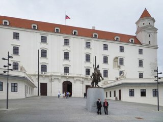 A pozsonyi vár főbejárata