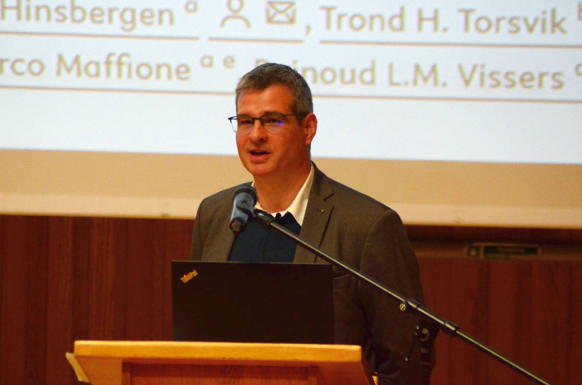 Csaplár-Degovics Krisztián előadása a Pannonhalmi Bencés Gimnáziumban