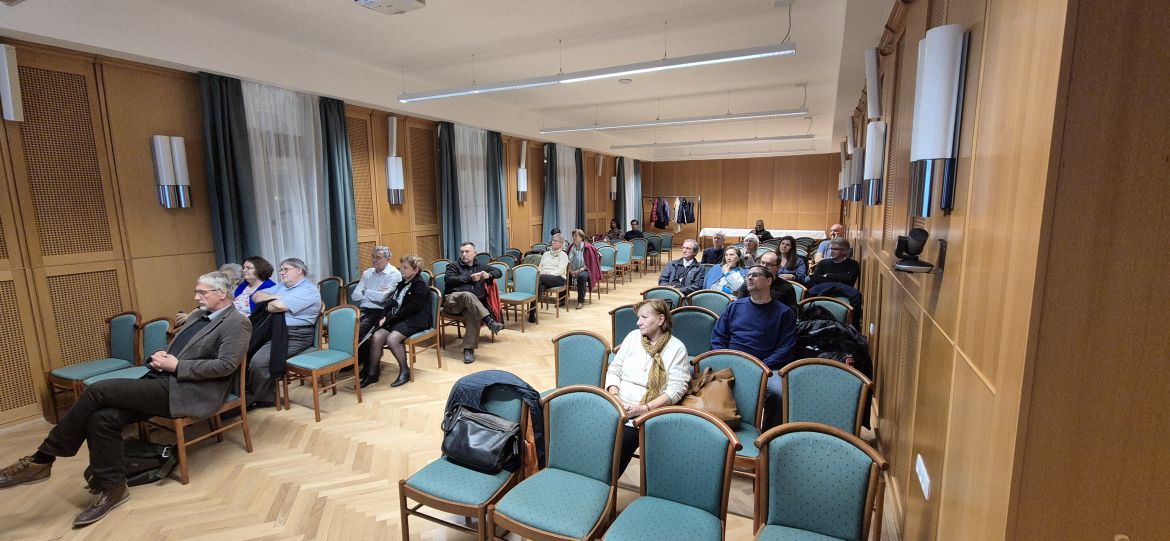 Mihalik Béla előadása Győrben