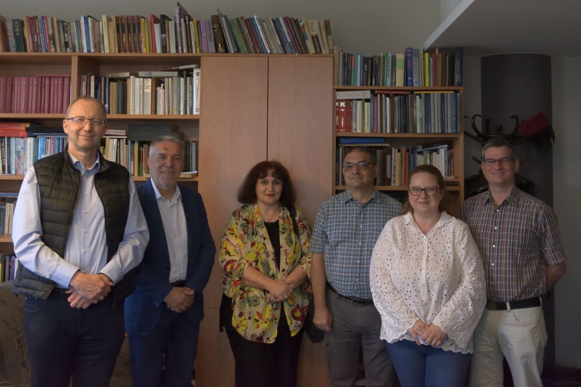 Dragi Gjorgiev látogatása a Történettudományi Kutatóintézetben. Fotó: Gál Judit