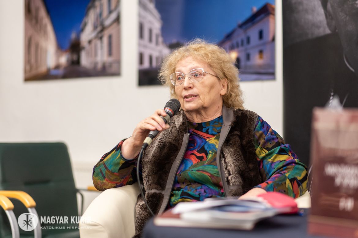 Balogh Margit részvételével mutatták be Mindszenty József életművét a Háló Közösségi Központban. Fotó: Lambert Attila/Magyar Kurír