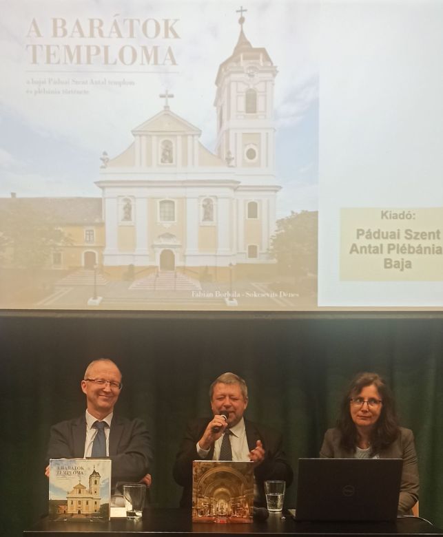 Könyvbemutató a Pasaréti Közösségi Házban