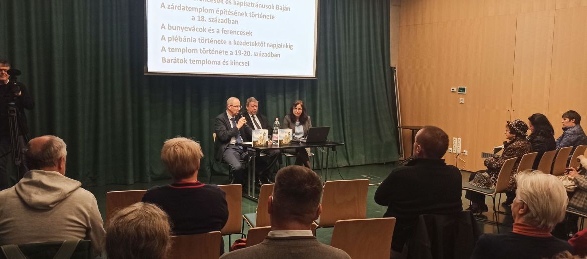 Könyvbemutató a Pasaréti Közösségi Házban