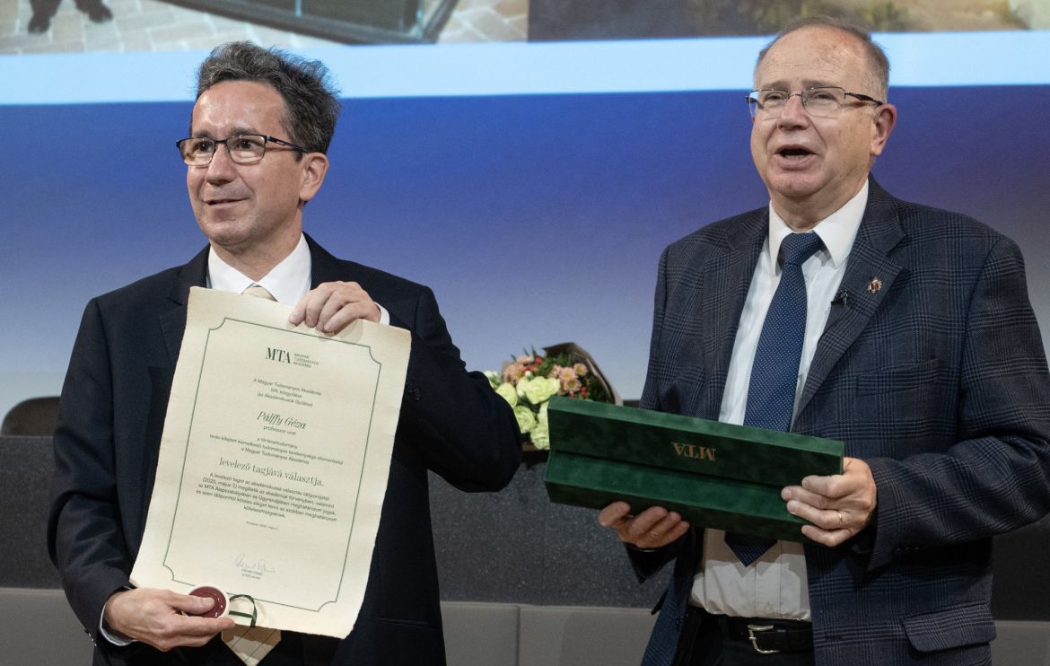 Pálffy Géza székfoglaló előadása a Magyar Tudományos Akadémián. Fotó: Szigeti Tamás/MTA