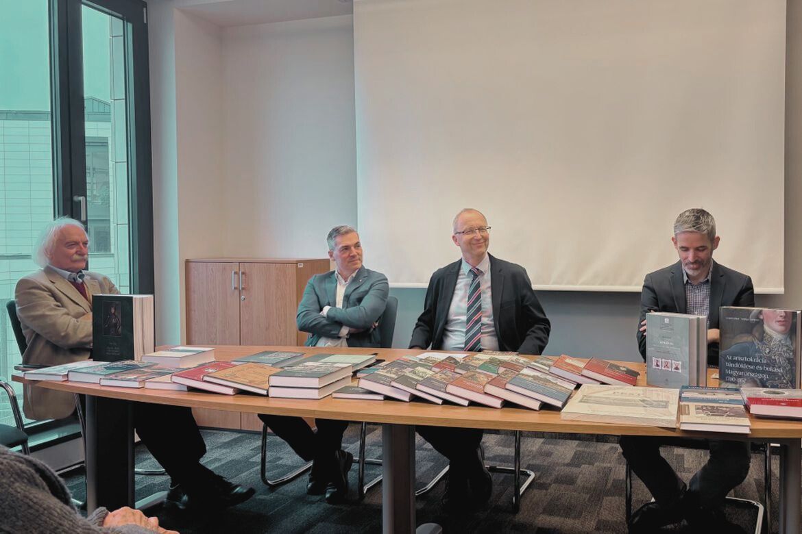 Péter Katalin-díjat kapott  Cziráki Zsuzsanna