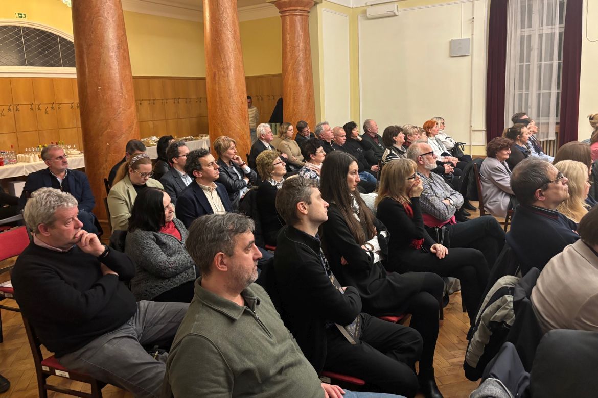 sokcsevits denes 65 9