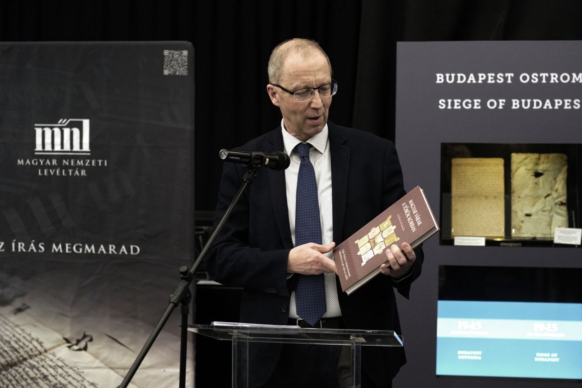 magyar_varak_a_torok_korban_kotetbemutato_lzs_21 htk