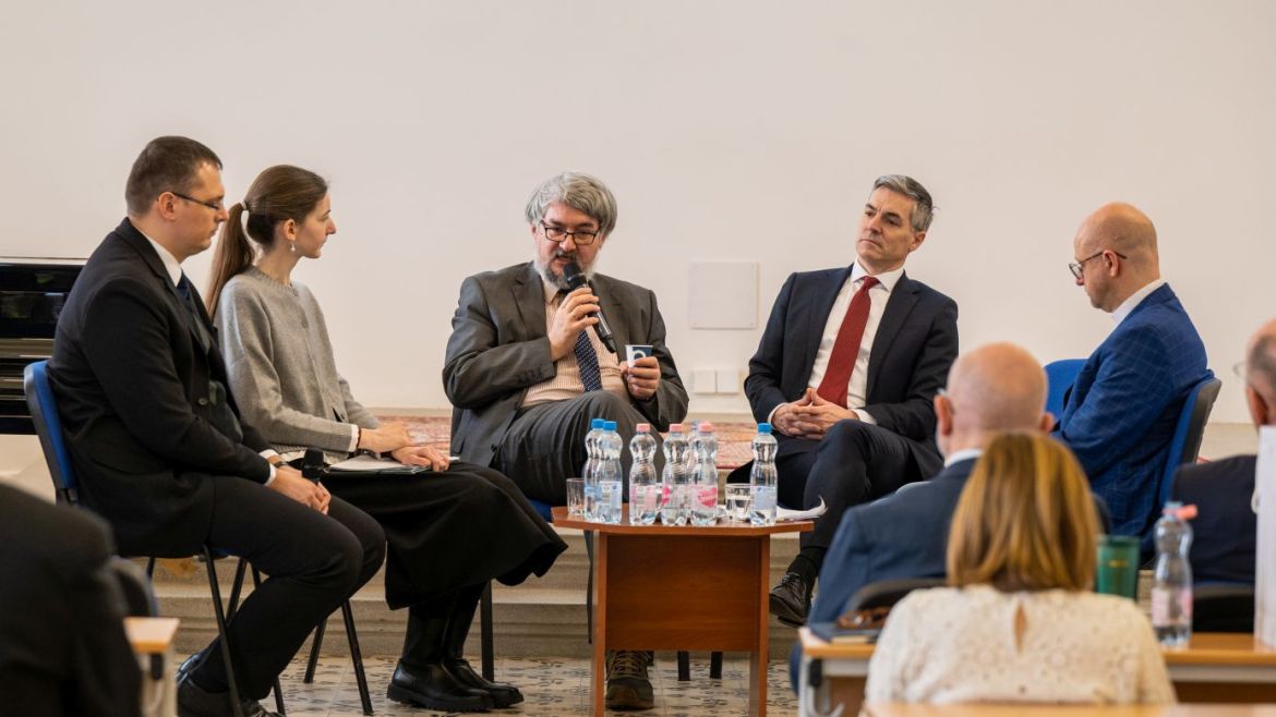 Fejérdy András előadása a II. Vatikáni Zsinat és a szentszéki keleti politika összefüggéseiről