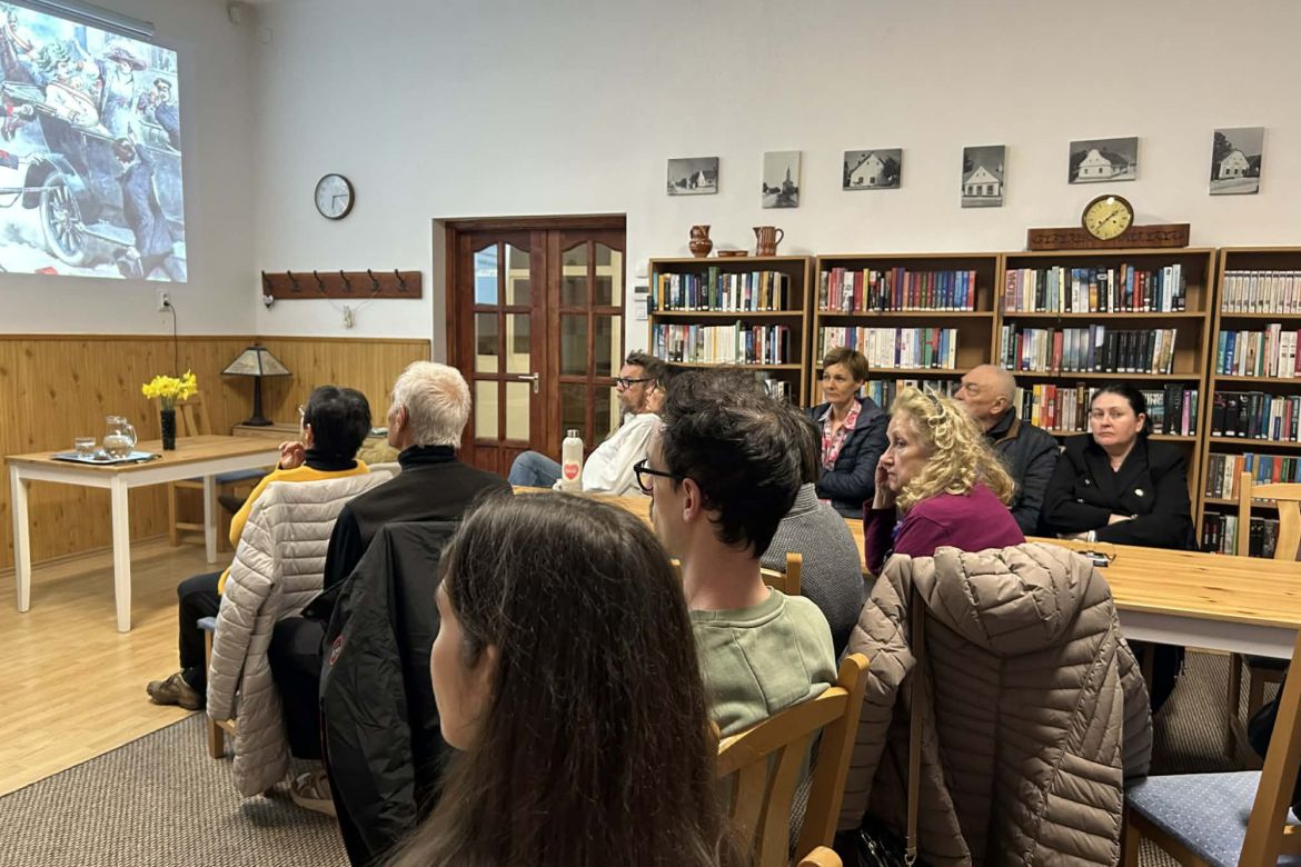 Ablonczy Balázs előadása a barnagi községi könyvtárban