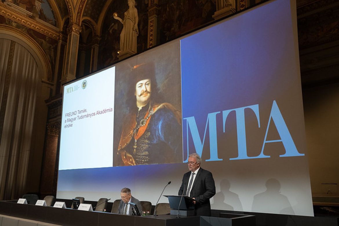 „Rákóczi 350” – Emlékülés és könyvbemutató a Magyar Tudományos Akadémia Dísztermében