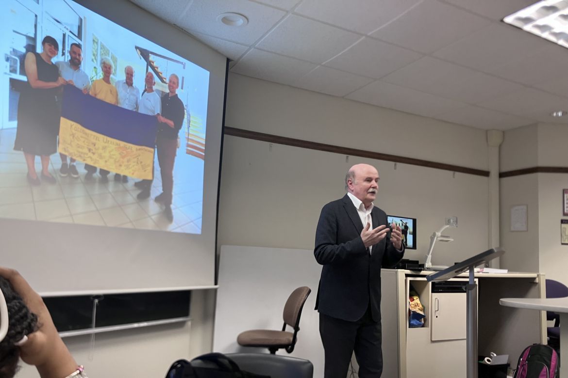 Stark Tamás előadása a Nazareth Egyetemen