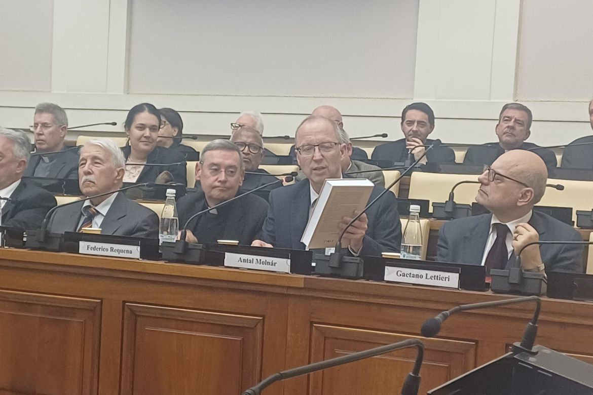 konyvbemutato roma 6
