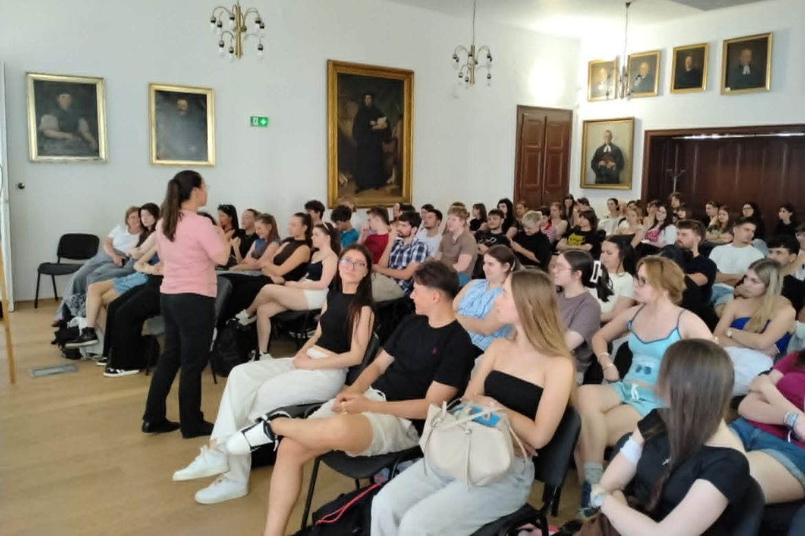 Czinege Szilvia előadása Békéscsabán