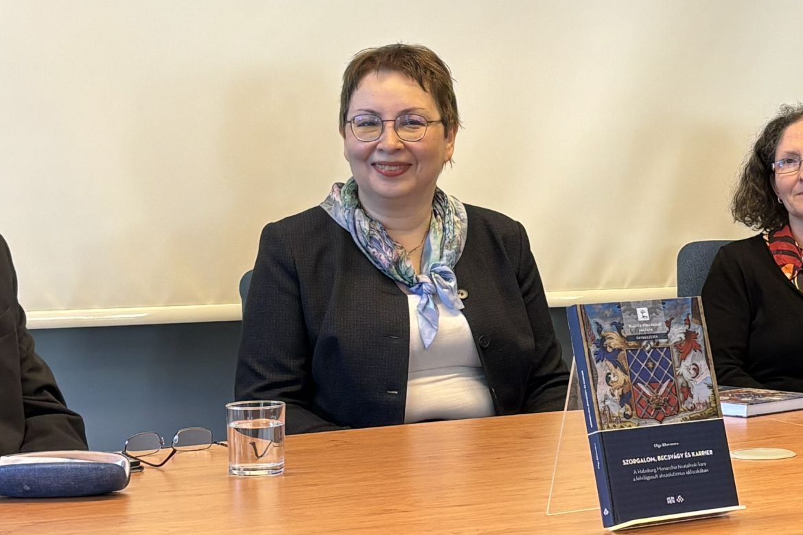 Olga Khavanova kötetének bemutatója kutatóintézetünkben