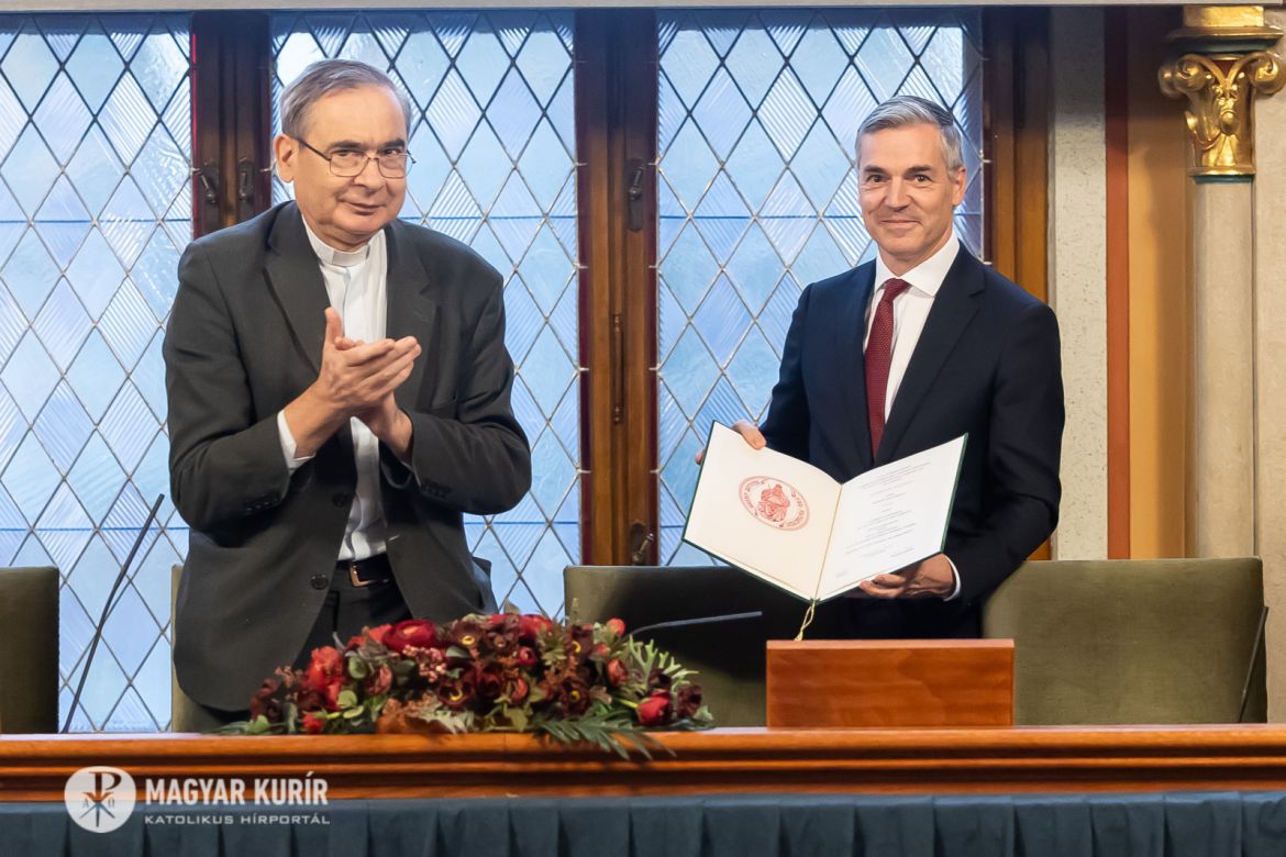 Fejérdy András székfoglaló előadása a Szent István Tudományos Akadémián. Fotó: Lambert Attila/Magyar Kurír